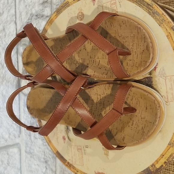 Me Too Strappy Sandals Woman's Size 10 - Picture 2 of 7